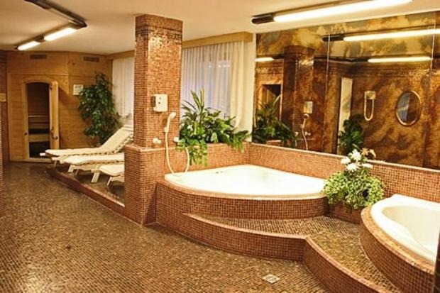 Hotel Silvesterhof Dobbiaco Zewnętrze zdjęcie