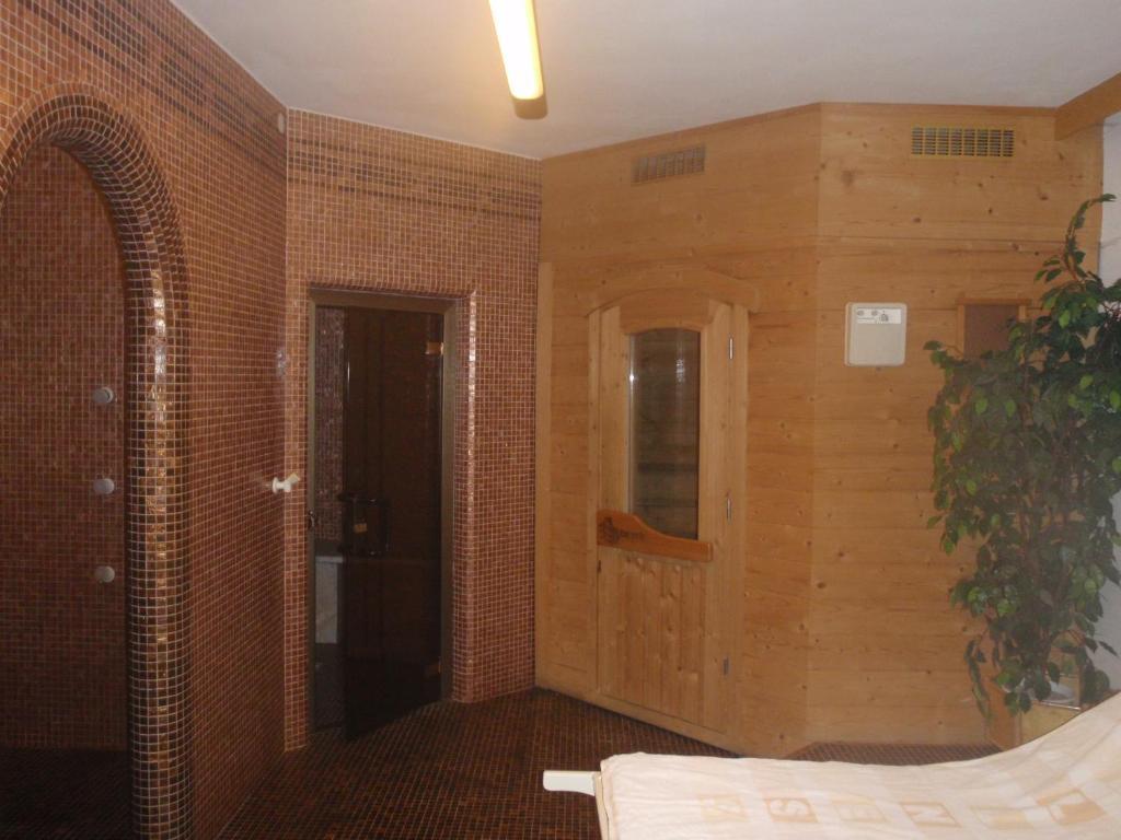 Hotel Silvesterhof Dobbiaco Zewnętrze zdjęcie