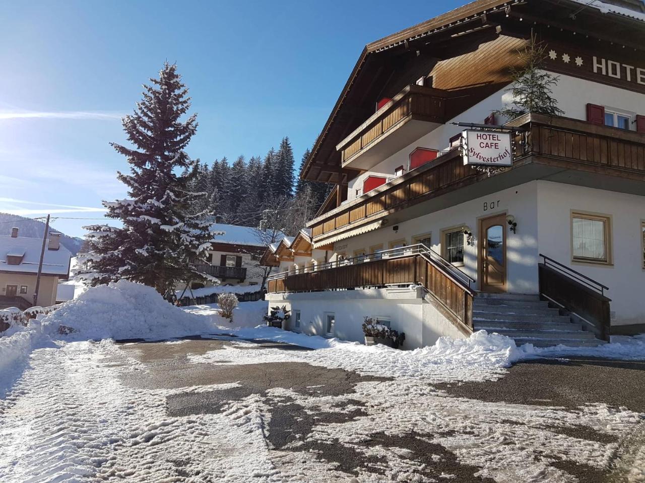 Hotel Silvesterhof Dobbiaco Zewnętrze zdjęcie
