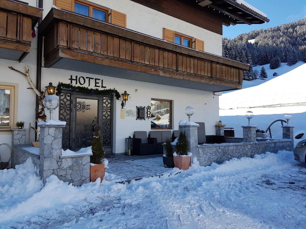 Hotel Silvesterhof Dobbiaco Zewnętrze zdjęcie